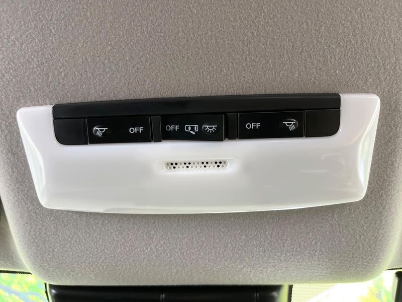 2024 Nissan Note 6AA-SNE13 (UW-6a8bb7a63bd14)[27]