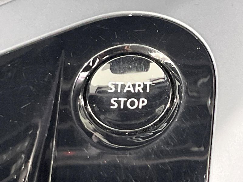 2024 Nissan Note 6AA-SNE13 (UW-6a8bb7a63bd14)[18]