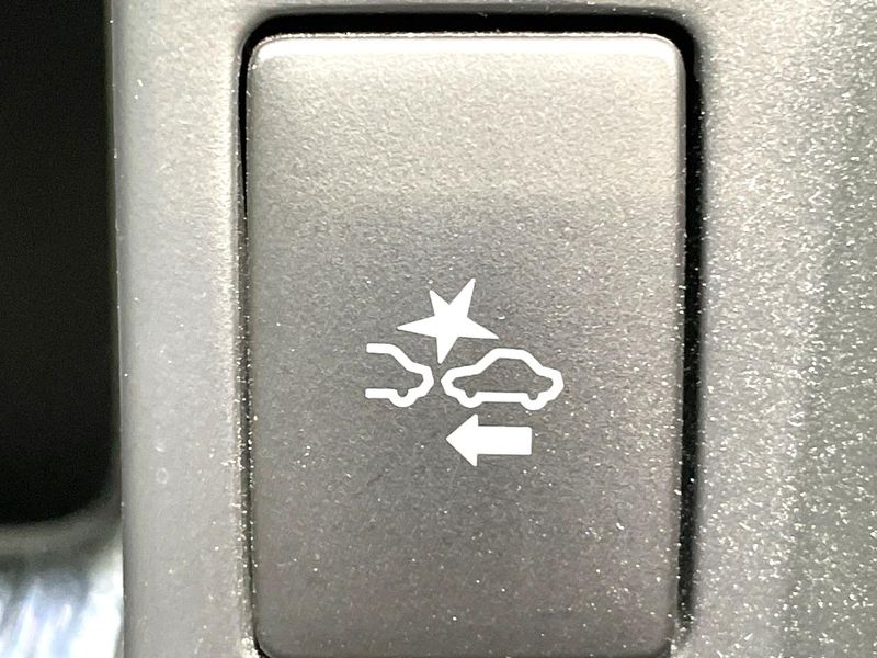 2023 Toyota Hiace Van 3BF-TRH200V (UW-6a8bb7b16318c)[9]