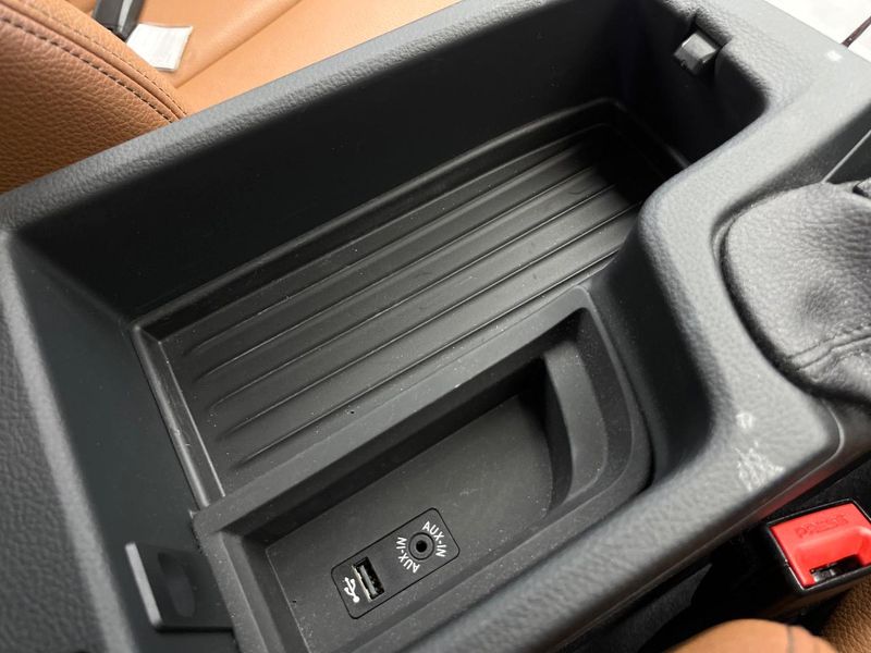2016 BMW 3 Series DBA-8A20 (UW-6a8bb7d89d7e2)[24]