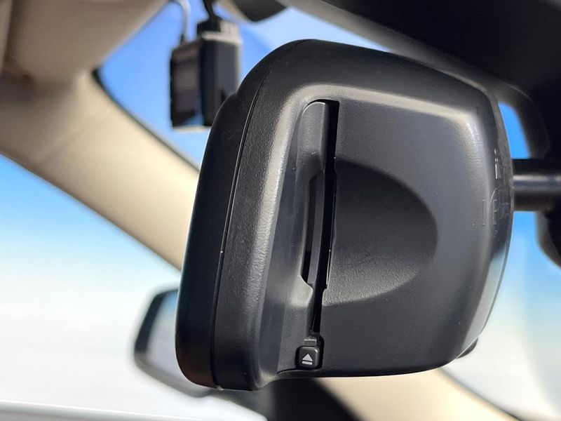 2016 BMW 3 Series DBA-8A20 (UW-6a8bb7d89d7e2)[29]