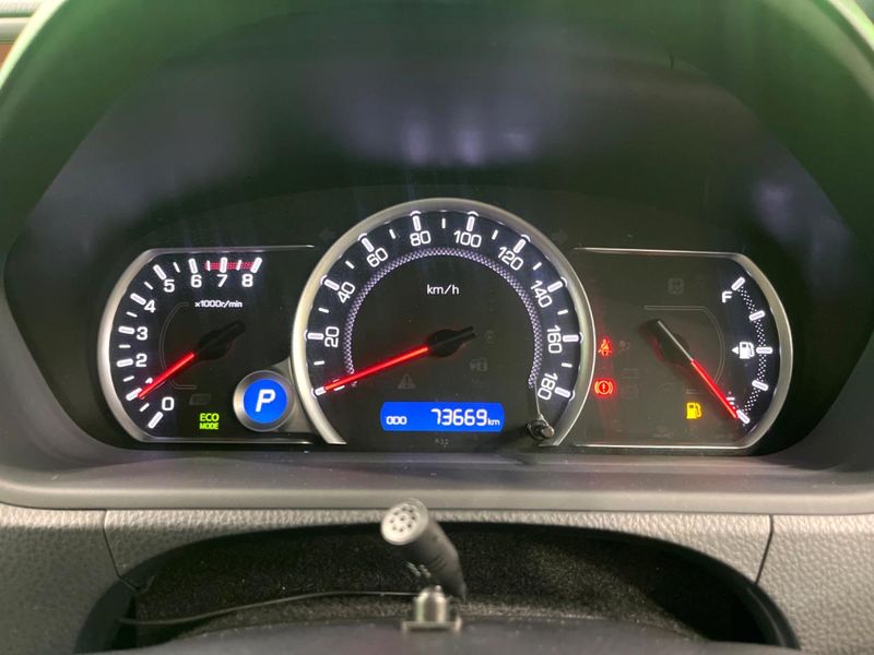 2016 Toyota Voxy DBA-ZRR80W (UW-6a8bb7fc9c0a1)[29]