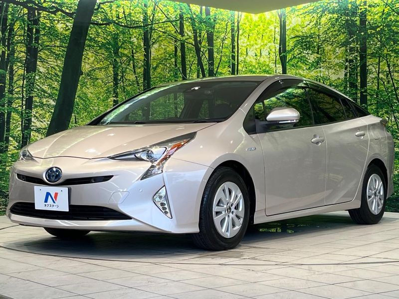 2016 Toyota Prius DAA-ZVW50 (UW-6a8bb823af307)[17]
