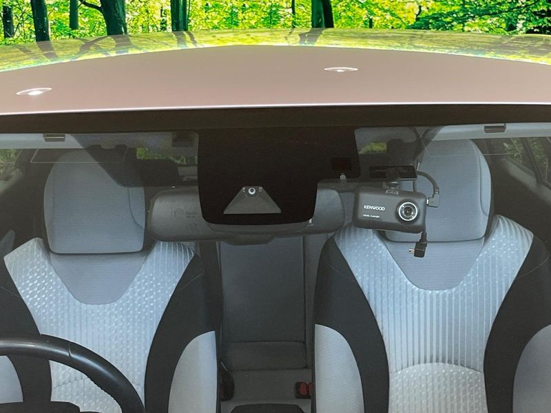 2016 Toyota Prius DAA-ZVW50 (UW-6a8bb823af307)[14]