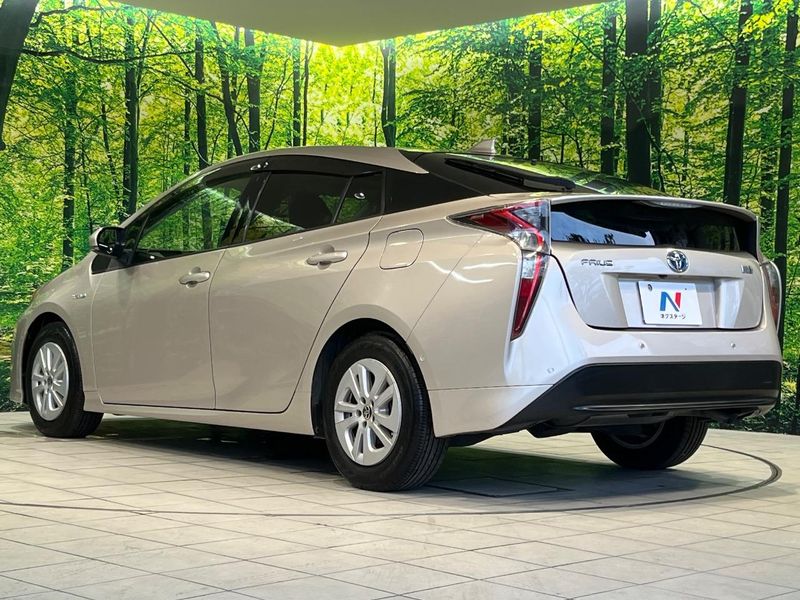 2016 Toyota Prius DAA-ZVW50 (UW-6a8bb823af307)[19]