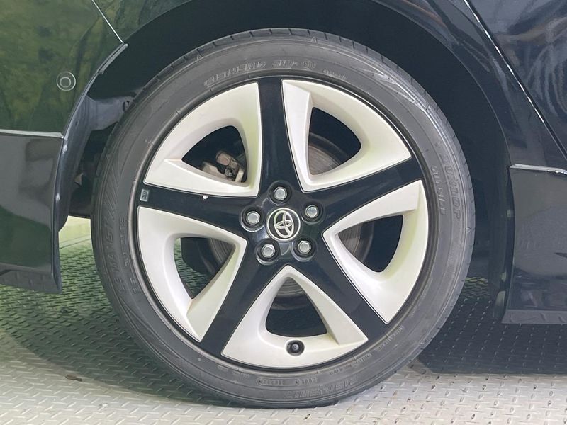 2017 Toyota Prius DAA-ZVW51 (UW-6a8bb82b50248)[25]