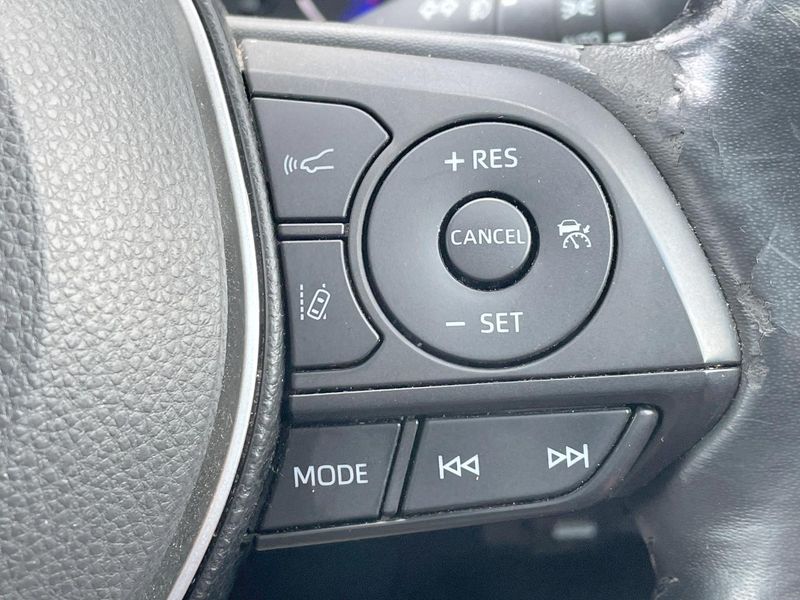 2018 Toyota Corolla Sport 6AA-ZWE211H (UW-6a8bb83007436)[29]