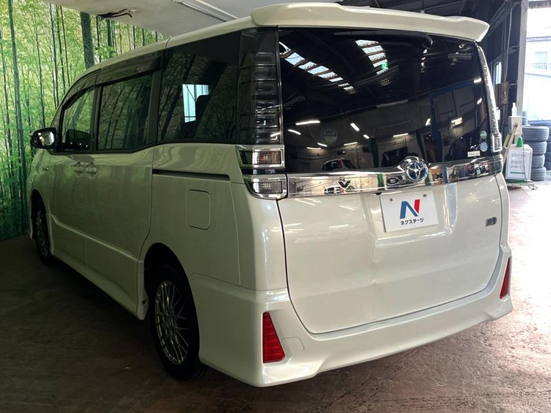 2017 Toyota Voxy DAA-ZWR80W (UW-6a8bb837150fa)[7]