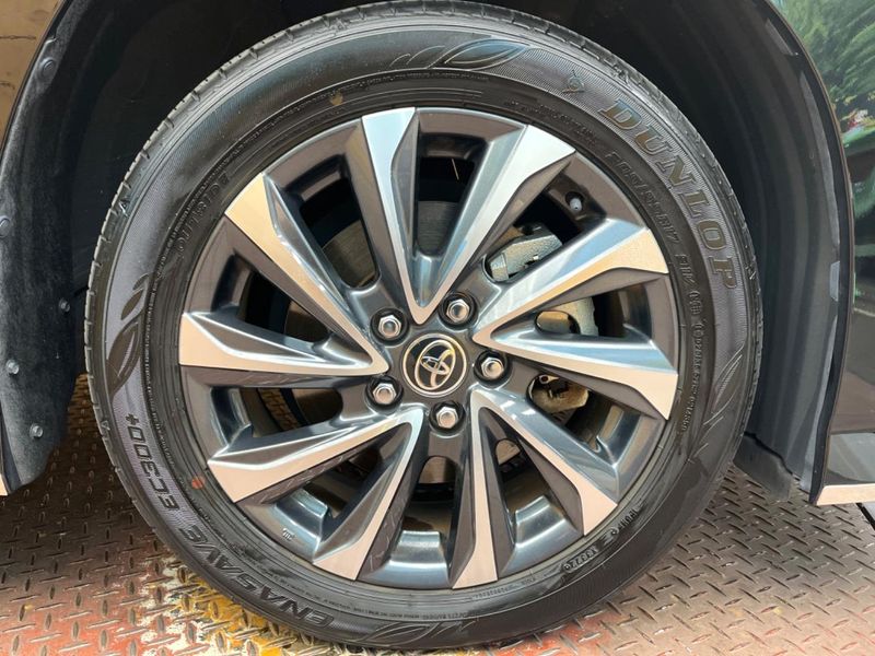 2022 Toyota Voxy 6AA-ZWR90W (UW-6a8bb83c3a38e)[16]