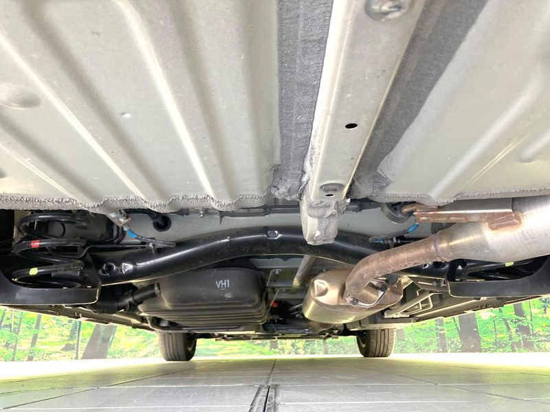 2023 Toyota Voxy 6AA-ZWR90W (UW-6a8bb841aea2c)[23]