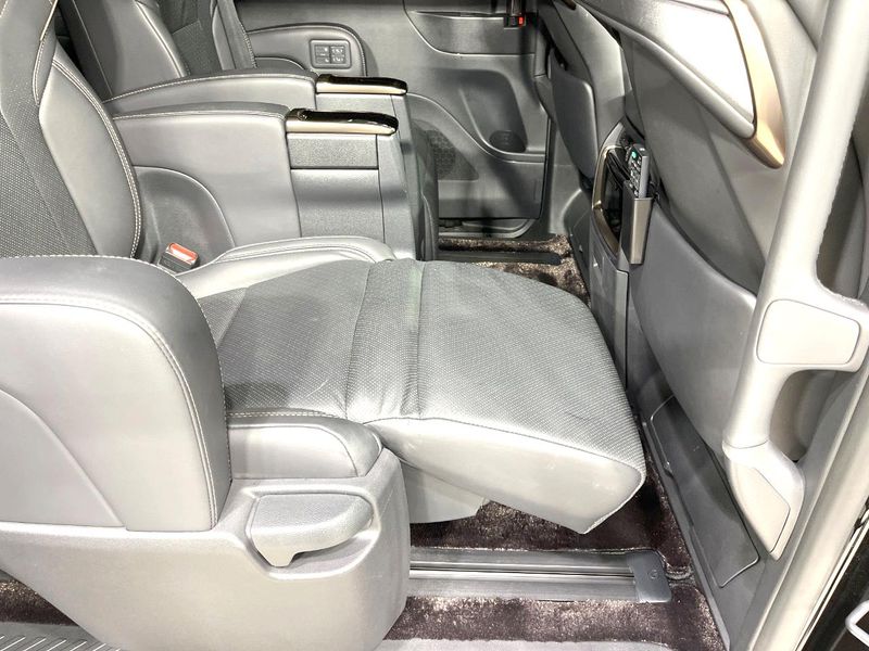 2024 Toyota Vellfire Hybrid 6AA-AAHH40W (UW-6a8d060d95ca6)[21]