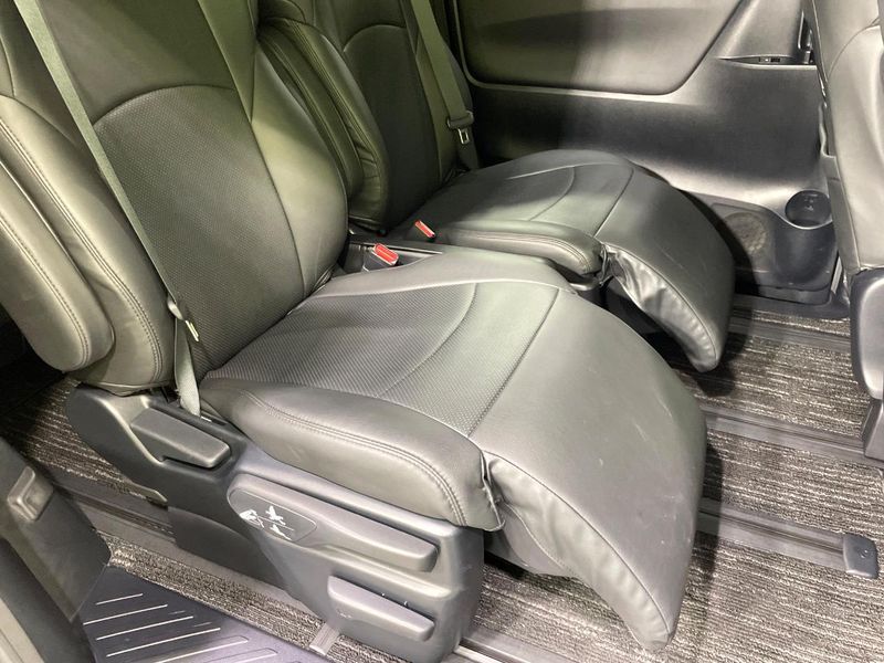 2015 Toyota Alphard DBA-AGH30W (UW-6a8d06188c33f)[24]