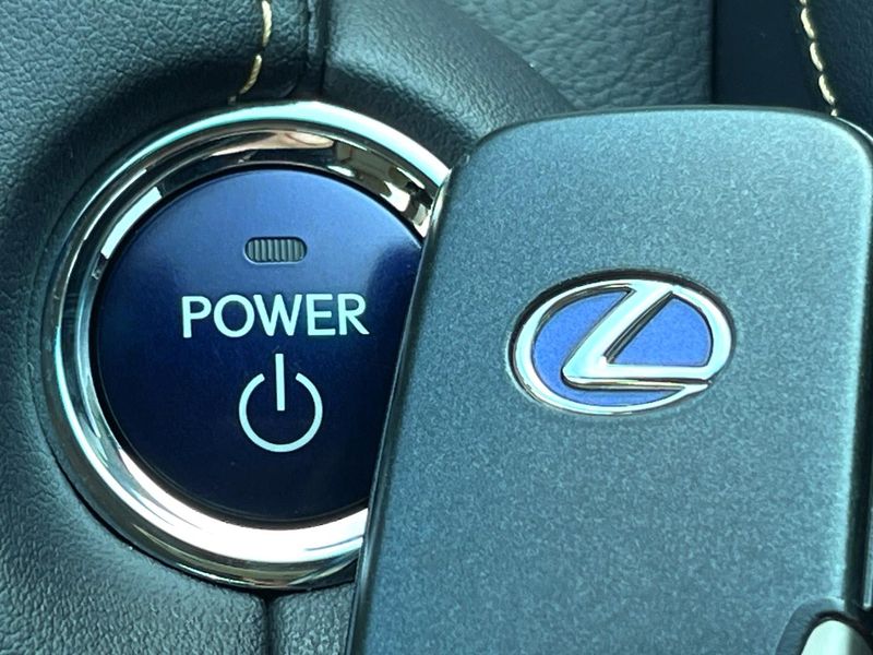 2011 Lexus HS DAA-ANF10 (UW-6a8d063b33342)[28]