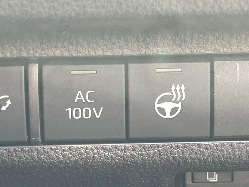 2022 Toyota RAV4 PHV 6LA-AXAP54 (UW-6a8d064e25553)[13]