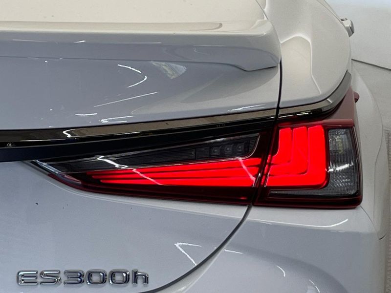 2020 Lexus ES 6AA-AXZH10 (UW-6a8d0660bb5e1)[19]