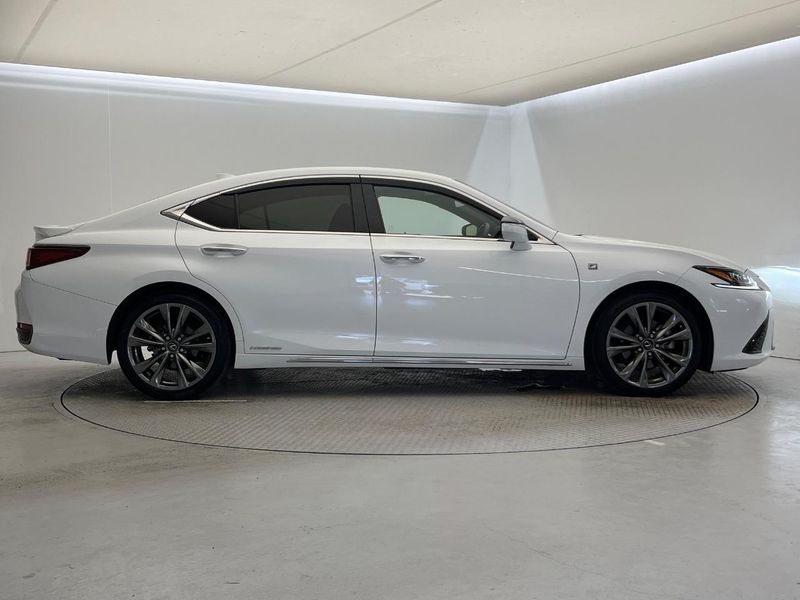 2020 Lexus ES 6AA-AXZH10 (UW-6a8d0660bb5e1)[13]