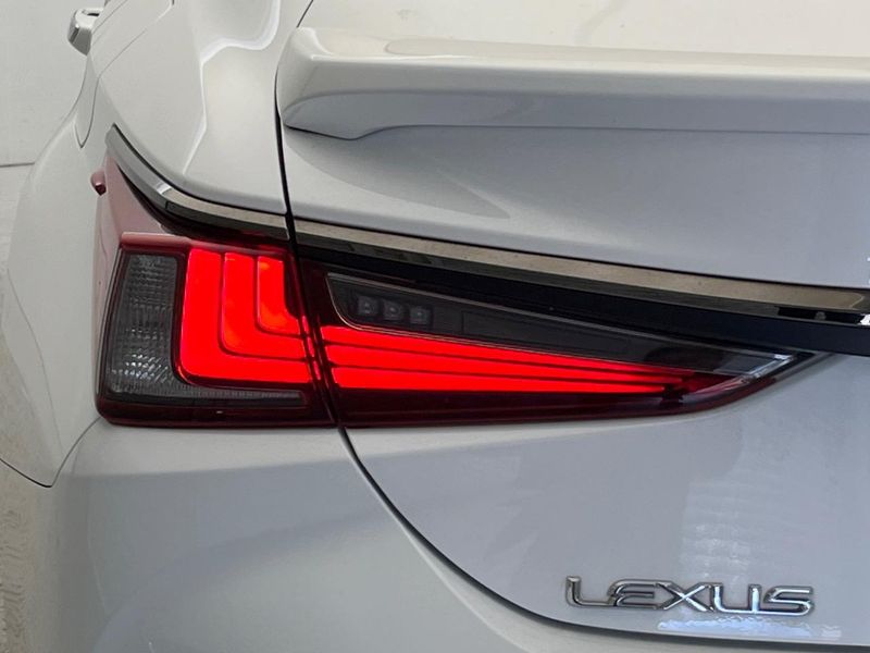 2020 Lexus ES 6AA-AXZH10 (UW-6a8d0660bb5e1)[18]