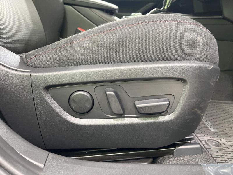 2024 Mazda CX-30 5AA-DMEJ3R (UW-6a8d06c22533c)[9]