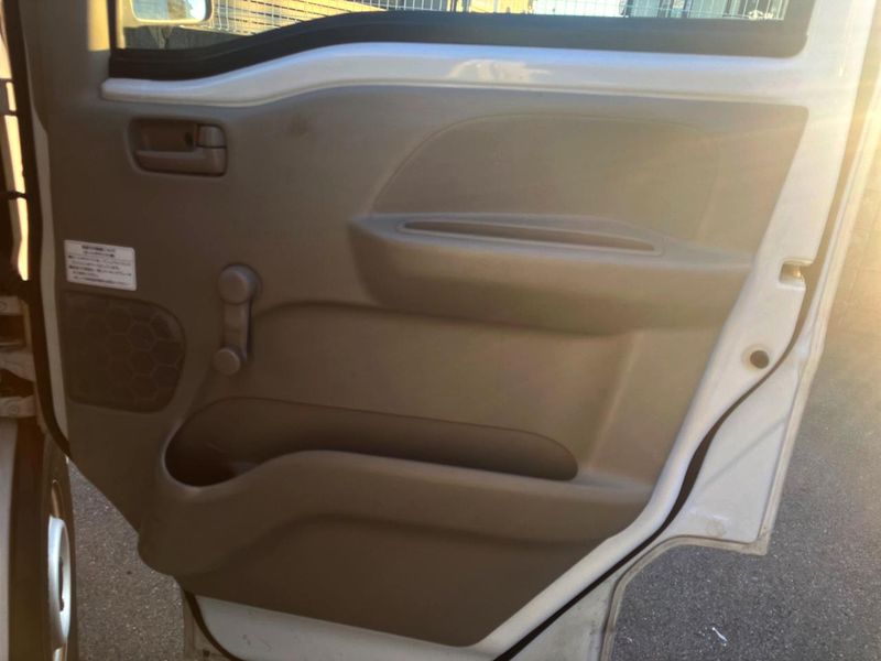2015 Nissan NV100 Clipper Van HBD-DR17V (UW-6a8d06c52ecd4)[7]