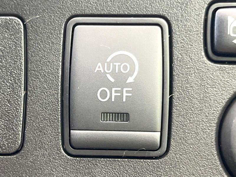 2020 Nissan Note DBA-E12 (UW-6a8d06cce4a0d)[29]