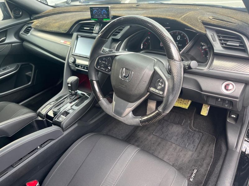 2018 Honda Civic DBA-FK7 (UW-6a8d06dba2bad)[4]