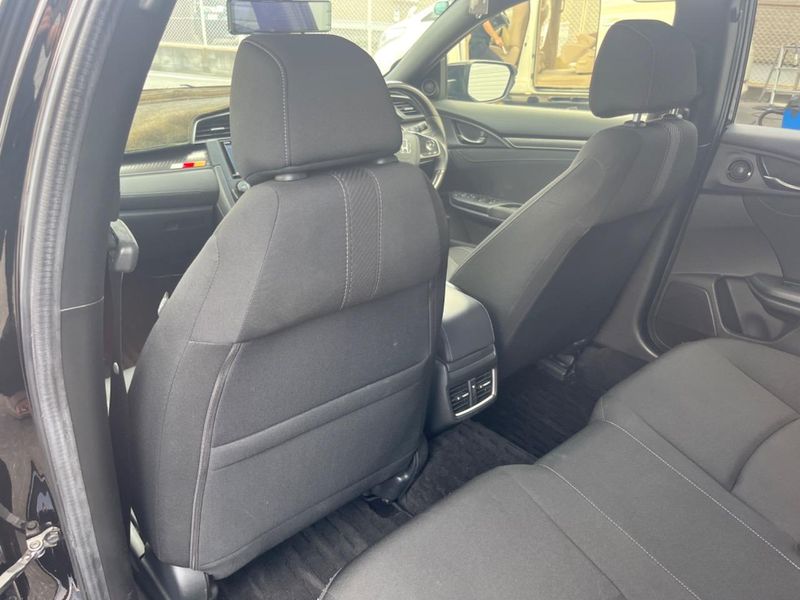 2018 Honda Civic DBA-FK7 (UW-6a8d06dba2bad)[9]