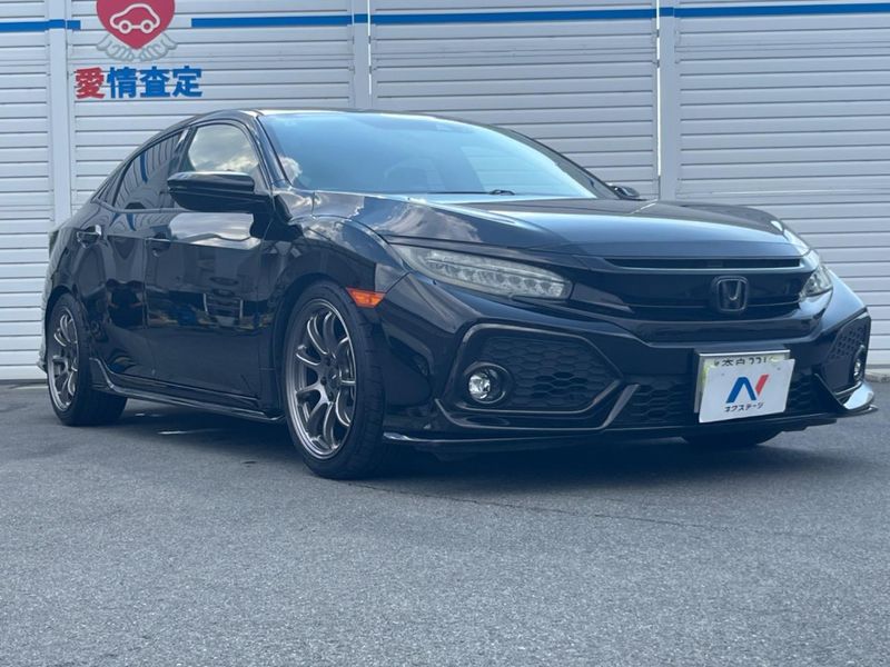 2018 Honda Civic DBA-FK7 (UW-6a8d06dba2bad)[27]