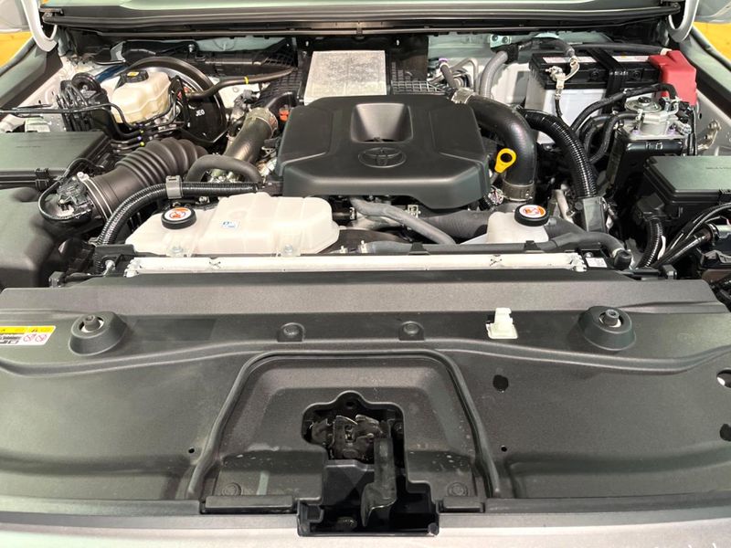 2025 Toyota Land Cruiser 250 3DA-GDJ250W (UW-6a8d06edd6c66)[15]