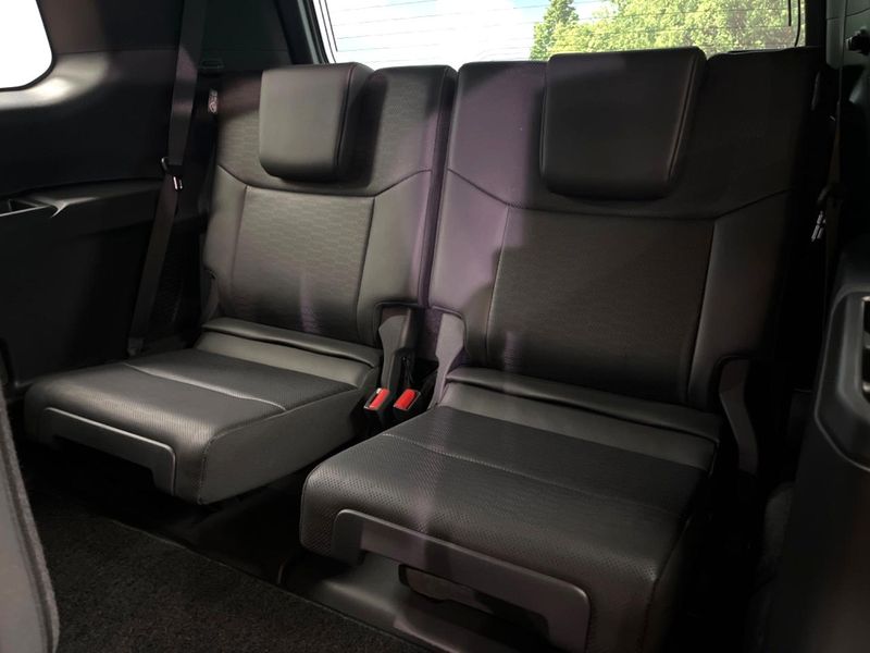 2025 Toyota Land Cruiser 250 3DA-GDJ250W (UW-6a8d06edd6c66)[12]