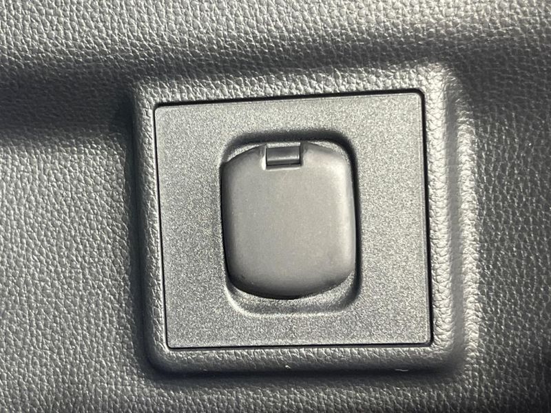 2025 Toyota Land Cruiser 250 3DA-GDJ250W (UW-6a8d06ee6a3d9)[15]