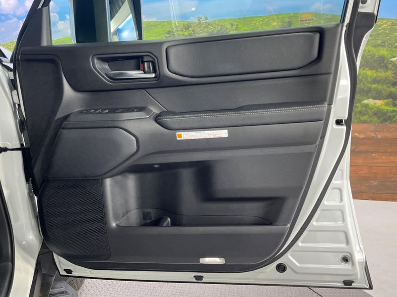 2025 Toyota Land Cruiser 250 3DA-GDJ250W (UW-6a8d06ee6a3d9)[25]