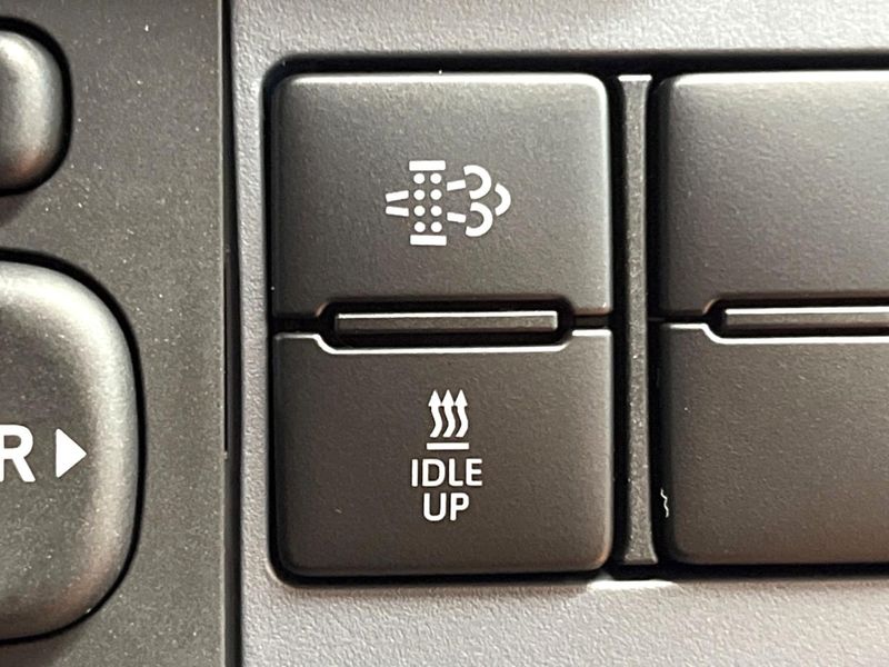 2025 Toyota Land Cruiser 70 3DA-GDJ76W (UW-6a8d06f00fe58)[23]
