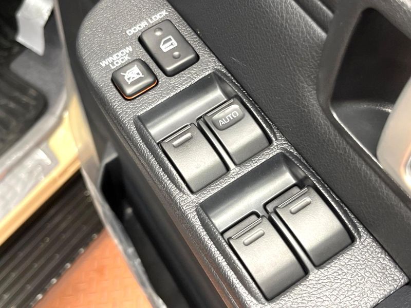 2025 Toyota Land Cruiser 70 3DA-GDJ76W (UW-6a8d06f00fe58)[19]