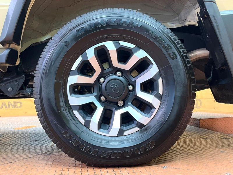 2025 Toyota Land Cruiser 70 3DA-GDJ76W (UW-6a8d06f00fe58)[16]