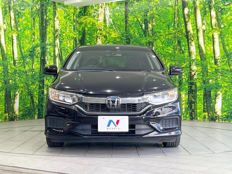 2018 Honda Grace DBA-GM6 (UW-6a8d0701ef836)[11]