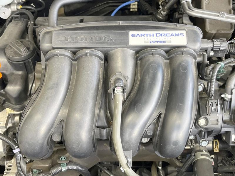 2018 Honda Grace DBA-GM6 (UW-6a8d0701ef836)[15]