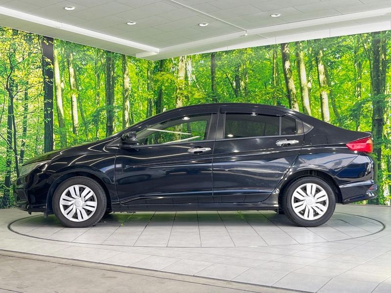 2018 Honda Grace DBA-GM6 (UW-6a8d0701ef836)[5]