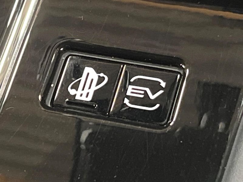 2024 Mitsubishi OUTLANDER PHEV 5LA-GN0W (UW-6a8d070682763)[13]