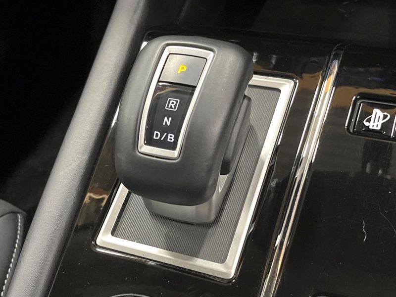 2024 Mitsubishi OUTLANDER PHEV 5LA-GN0W (UW-6a8d070682763)[12]