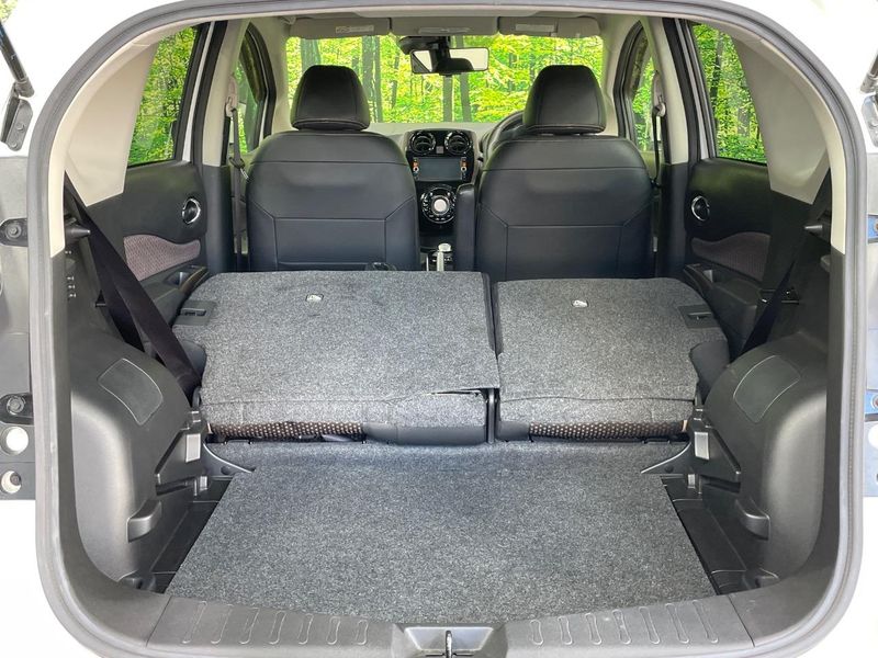 2017 Nissan Note DAA-HE12 (UW-6a8d072f9e479)[25]