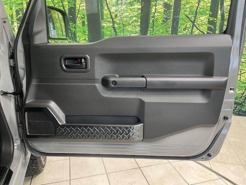 2022 Suzuki Jimny 3BA-JB64W (UW-6a8d075073576)[28]
