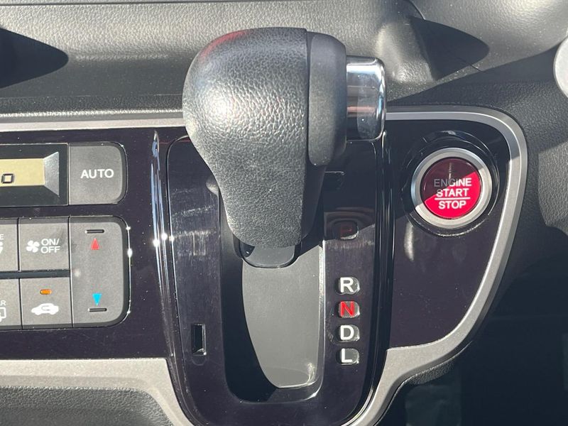 2015 Honda N-BOX CUSTOM DBA-JF1 (UW-6a8d07650ee13)[29]