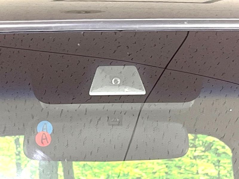 2017 Honda N-BOX CUSTOM DBA-JF3 (UW-6a8d077016325)[4]