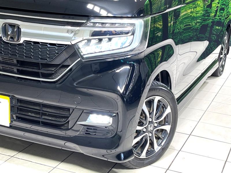 2017 Honda N-BOX CUSTOM DBA-JF3 (UW-6a8d077016325)[7]