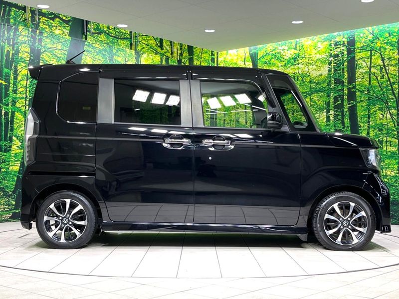 2017 Honda N-BOX CUSTOM DBA-JF3 (UW-6a8d077016325)[19]