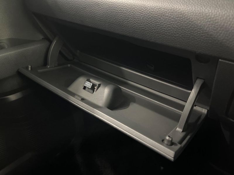 2017 Honda N-BOX CUSTOM DBA-JF3 (UW-6a8d077ac12fc)[27]