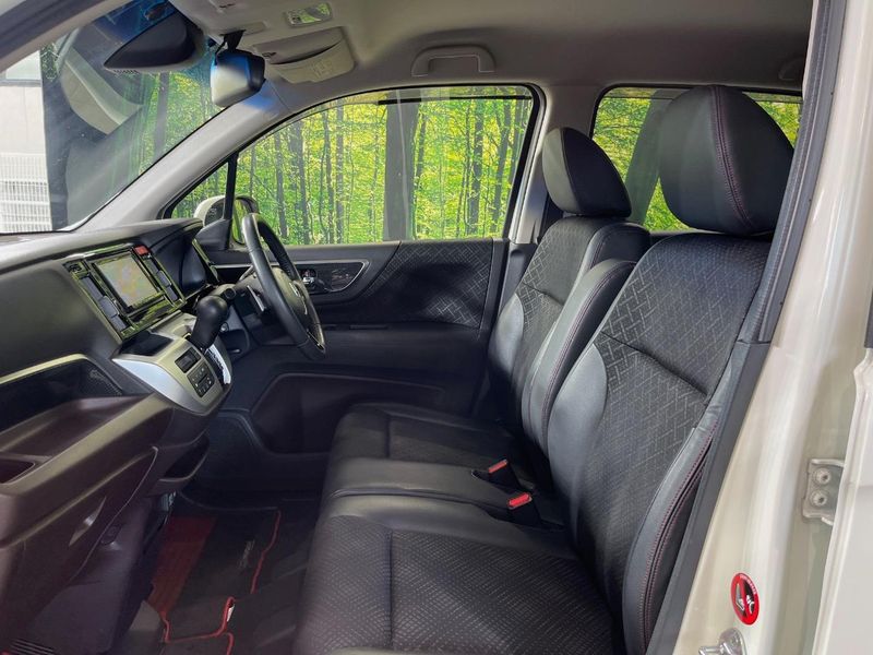 2014 Honda N-WGN Custom DBA-JH1 (UW-6a8d07aedc67a)[27]