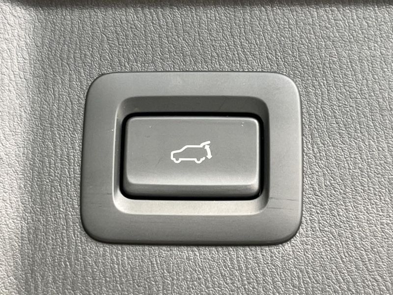 2022 Mazda CX-8 6BA-KG5P (UW-6a8d07d043602)[14]