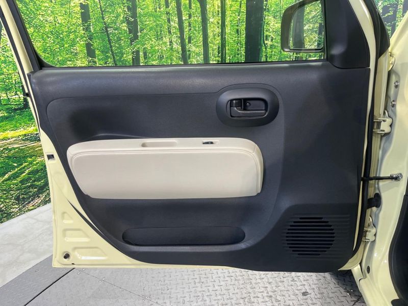 2013 Daihatsu Mira Cocoa DBA-L675S (UW-6a8d07dd596f0)[19]