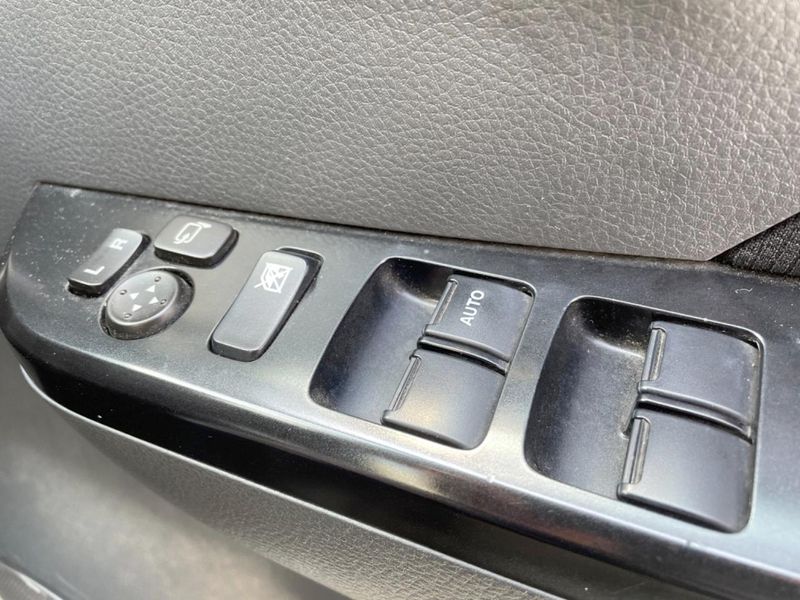 2010 Suzuki Wagon R Stingray DBA-MH23S (UW-6a8d0852bf3c7)[13]